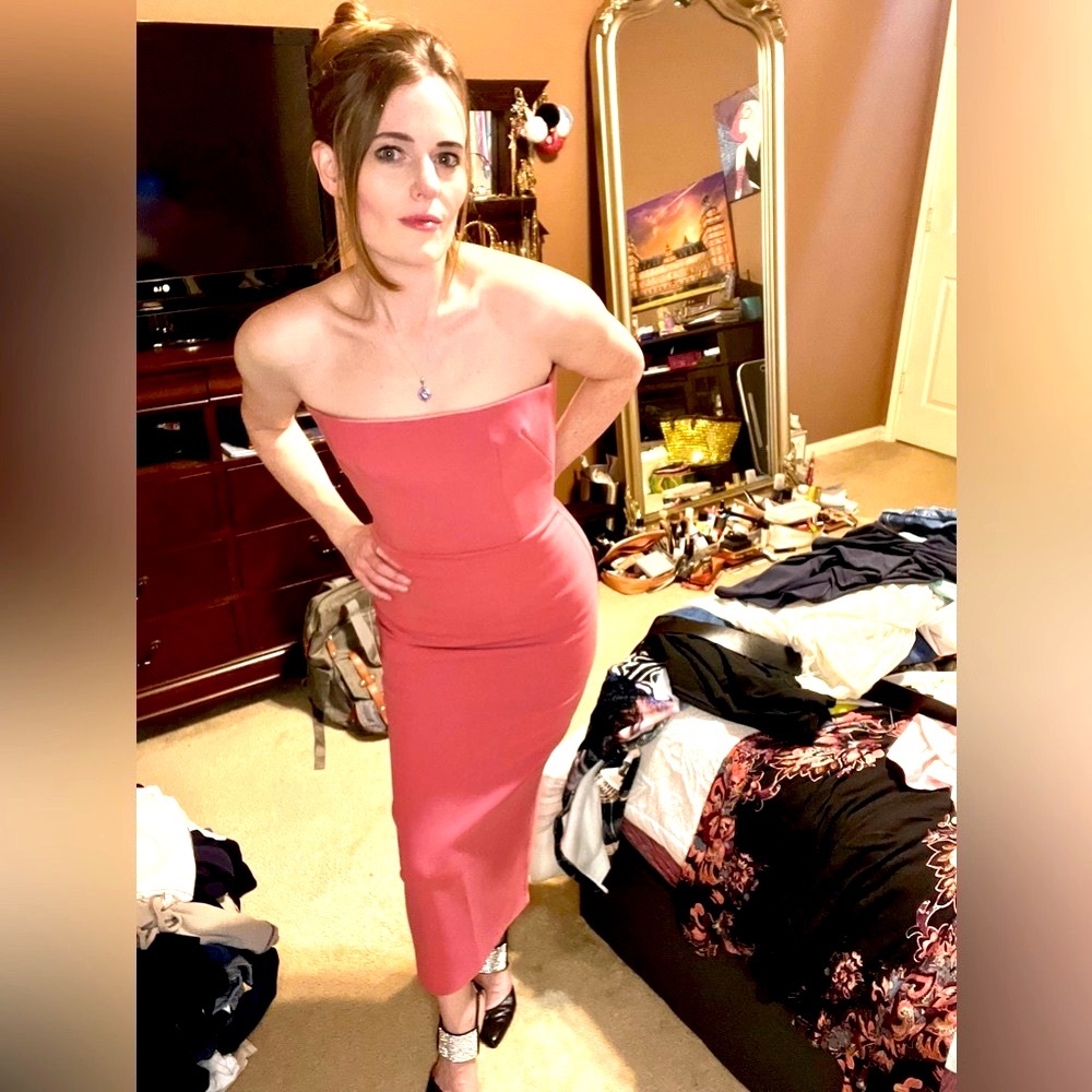 Alex Perry Elegant Coral Strapless Dress - Picture 3 of 16